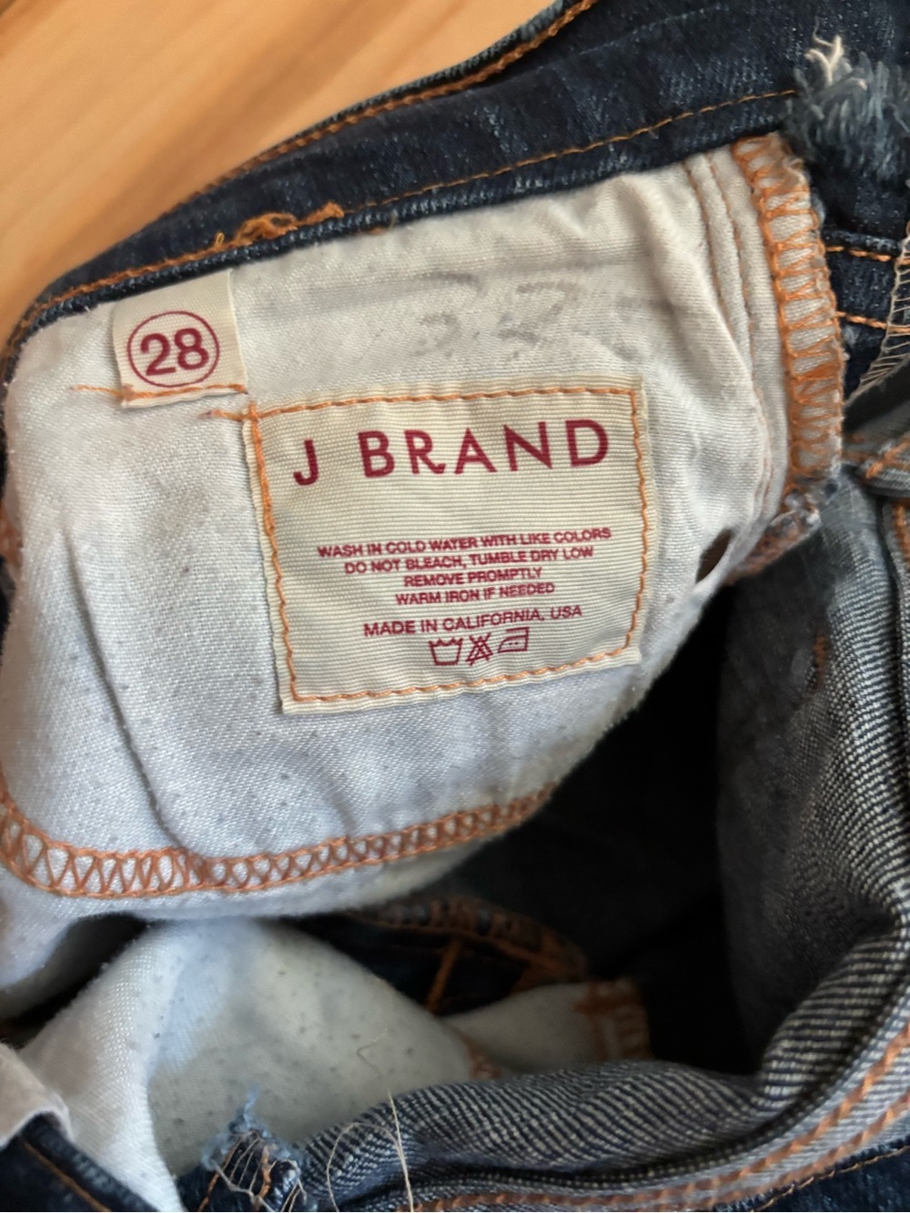 J Brand 914 Cigarette Leg Jeans in Ink - Picture 4 of 4